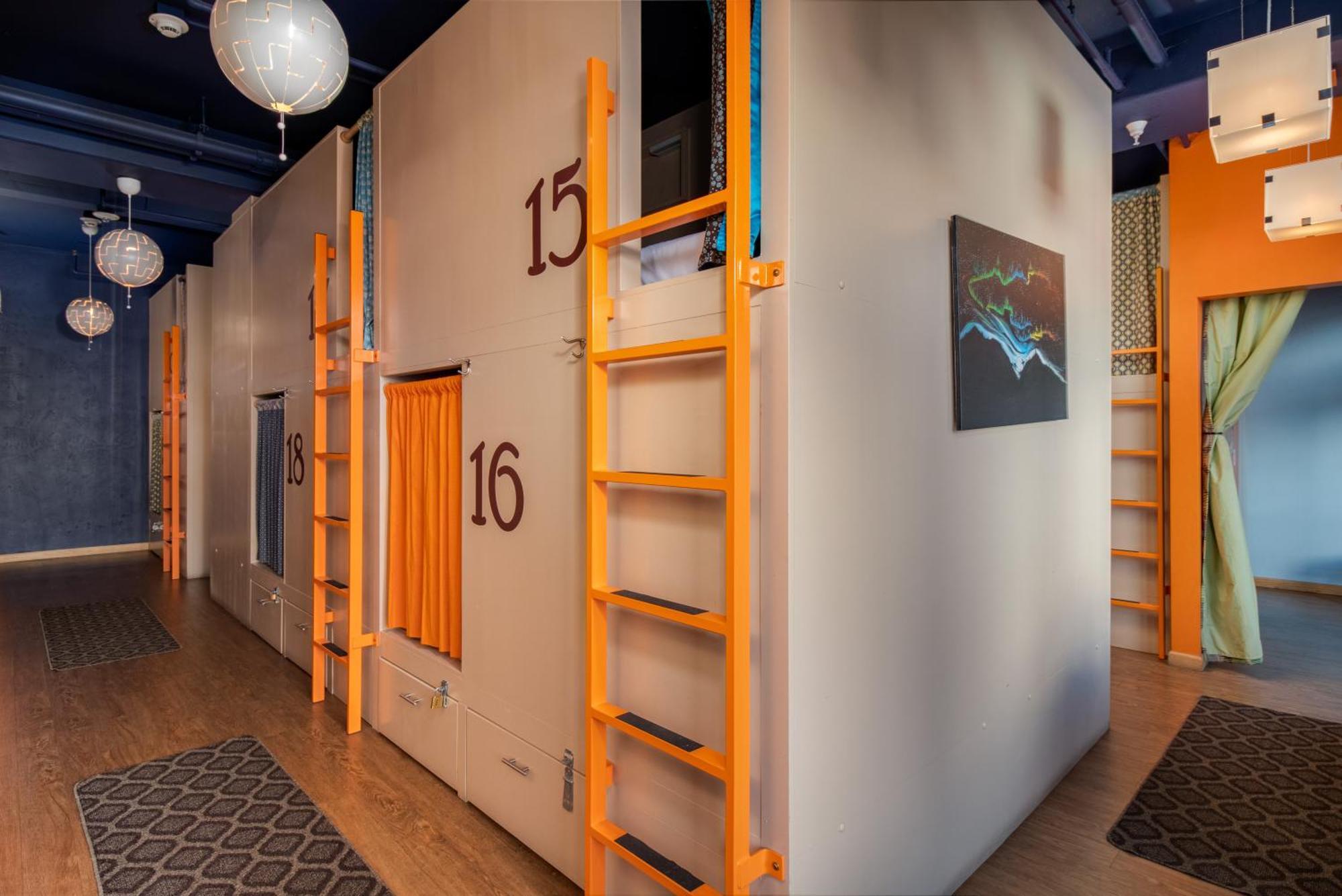 The Bunkhouse Hostel Minturn Bagian luar foto