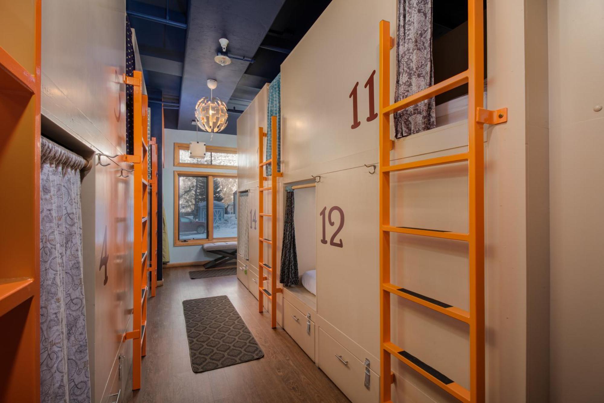 The Bunkhouse Hostel Minturn Bagian luar foto