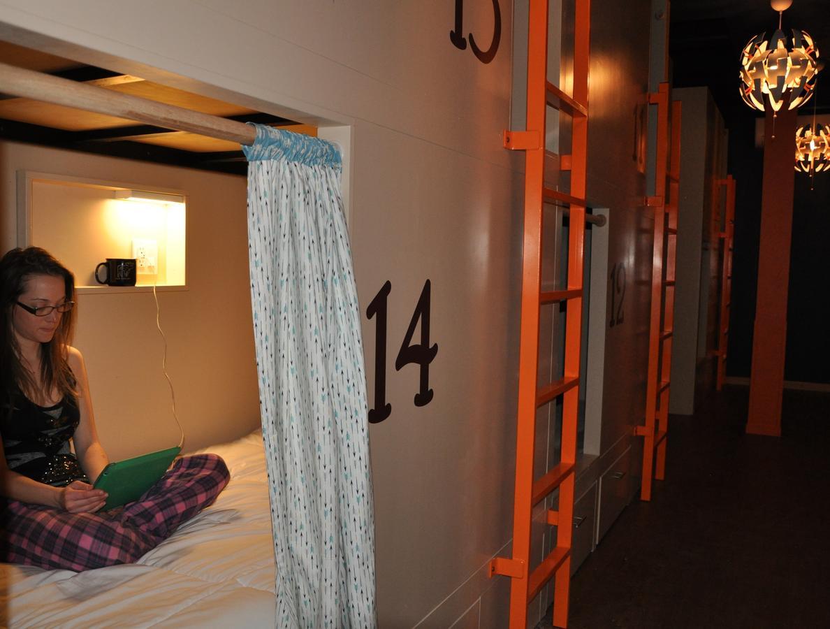The Bunkhouse Hostel Minturn Bagian luar foto