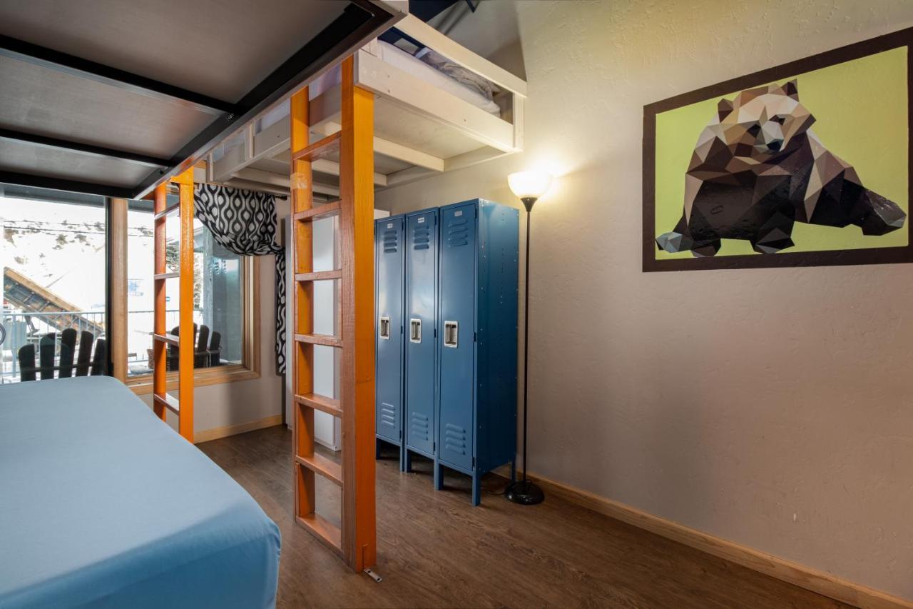 The Bunkhouse Hostel Minturn Bagian luar foto